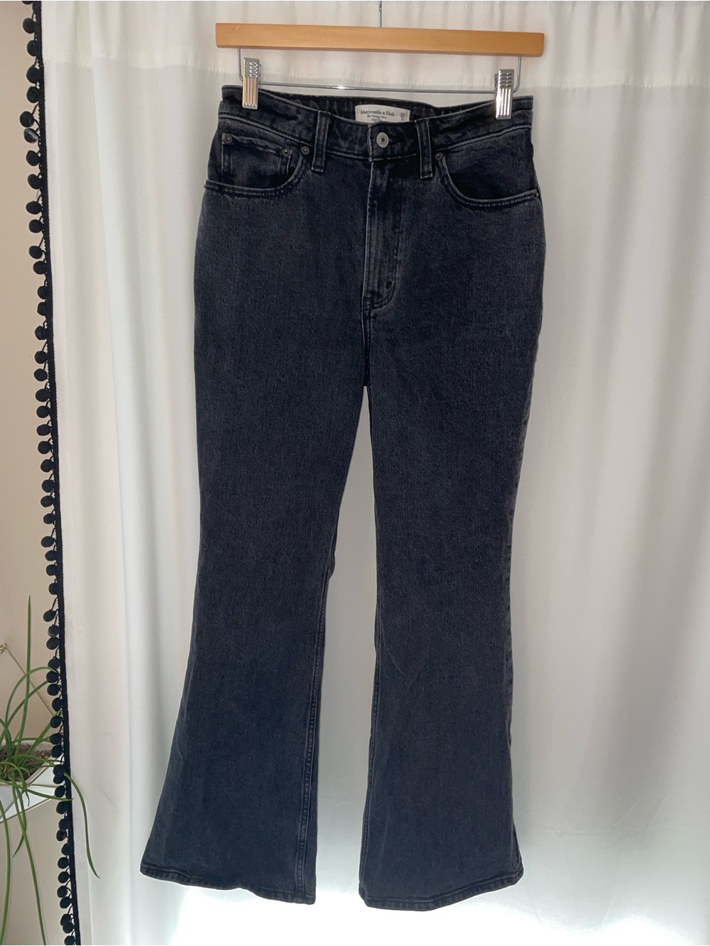 Abercrombie & Fitch the vintage flare high rise black jeans 26 2 curve love
